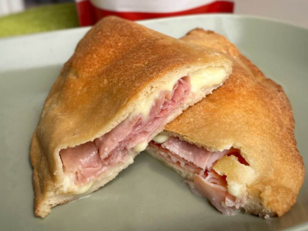 Panzerotti cheto prosciutto e formaggio