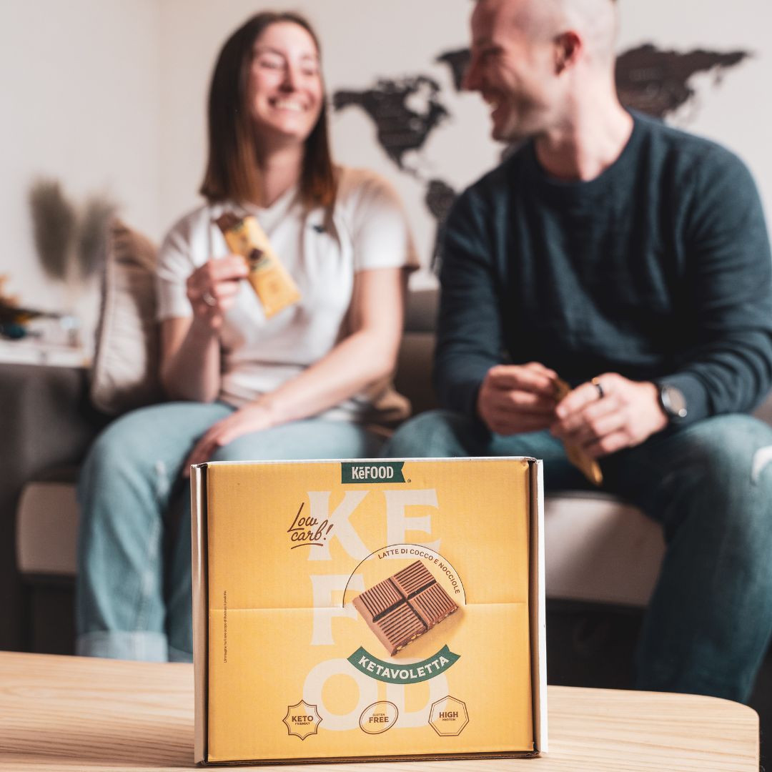 TAVOLETTA PROTEICA KETO CIOCCOLATO E NOCCIOLA (BOX 12PZ)