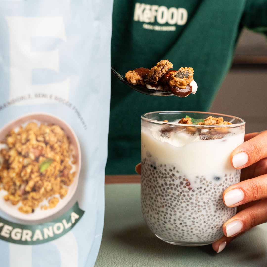 GRANOLA KETO SENZA ZUCCHERI CON GOCCE DI CIOCCOLATO 225G