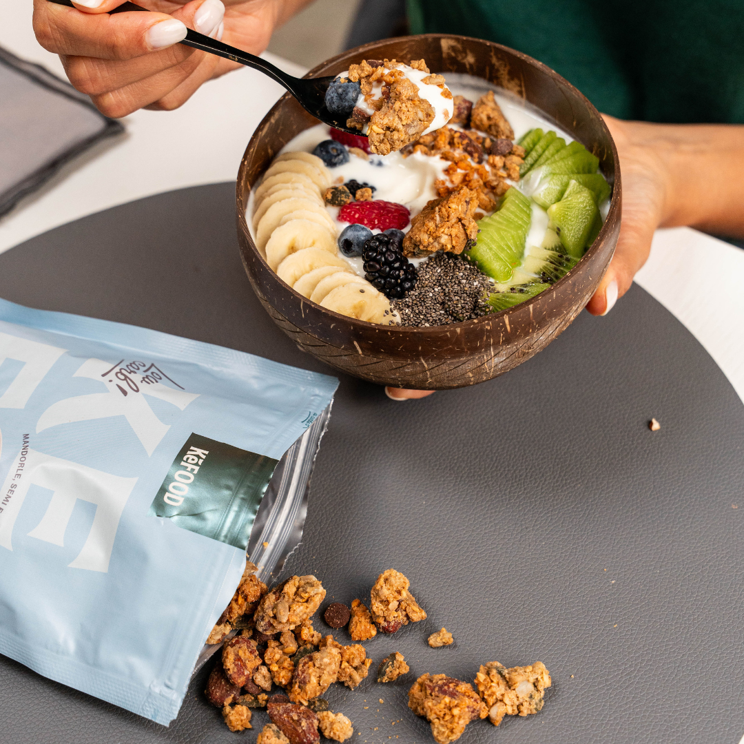 GRANOLA KETO SENZA ZUCCHERI CON GOCCE DI CIOCCOLATO 225G