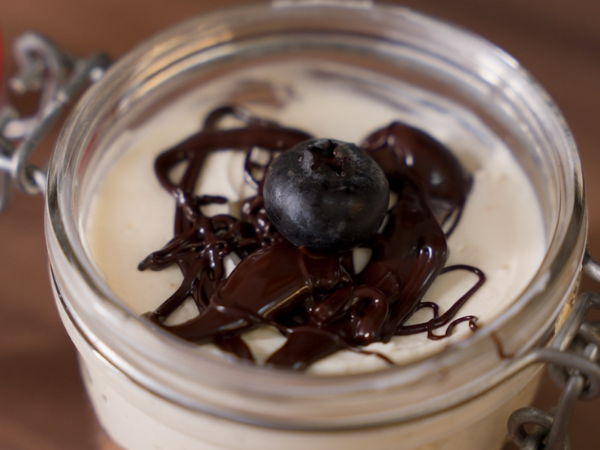 Cheesecake keto e proteica con collagene e ketociok dark