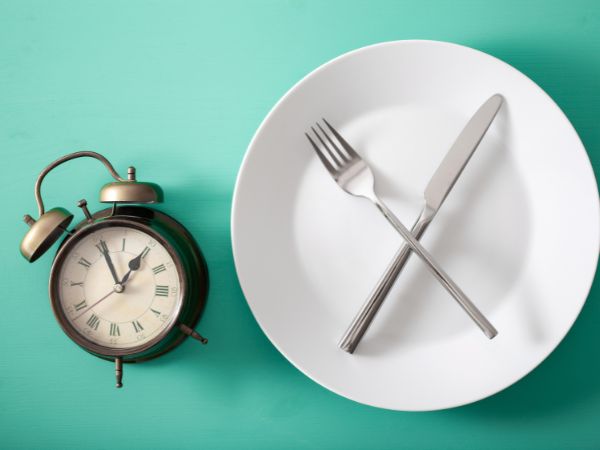 Digiuno Intermittente: Guida Completa per Dimagrire in Salute