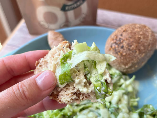 GREEN SALAD CON PANE KETO