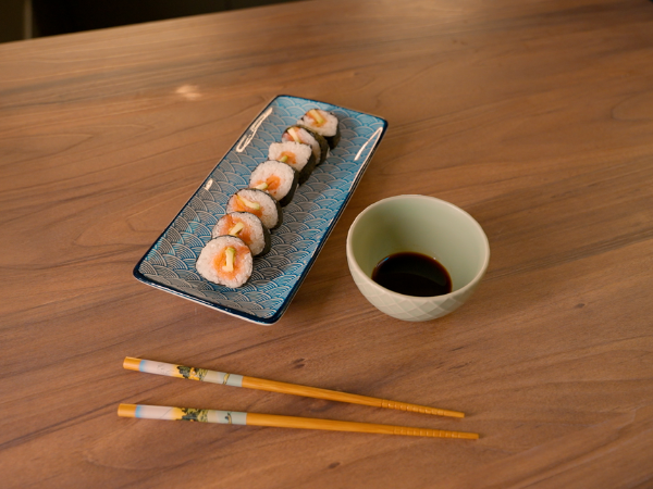 Sushi low carb con avocado e salmone