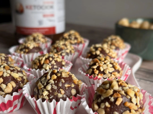 Keto Rocher crunchy (Ferrero Rocher sani e gustosi)