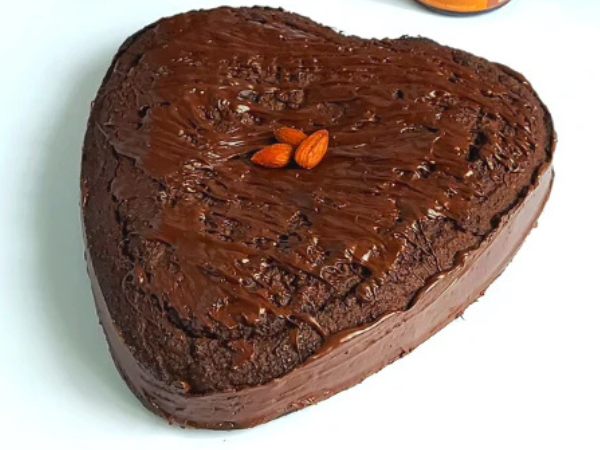 Cocoa and hazelnut cream cake