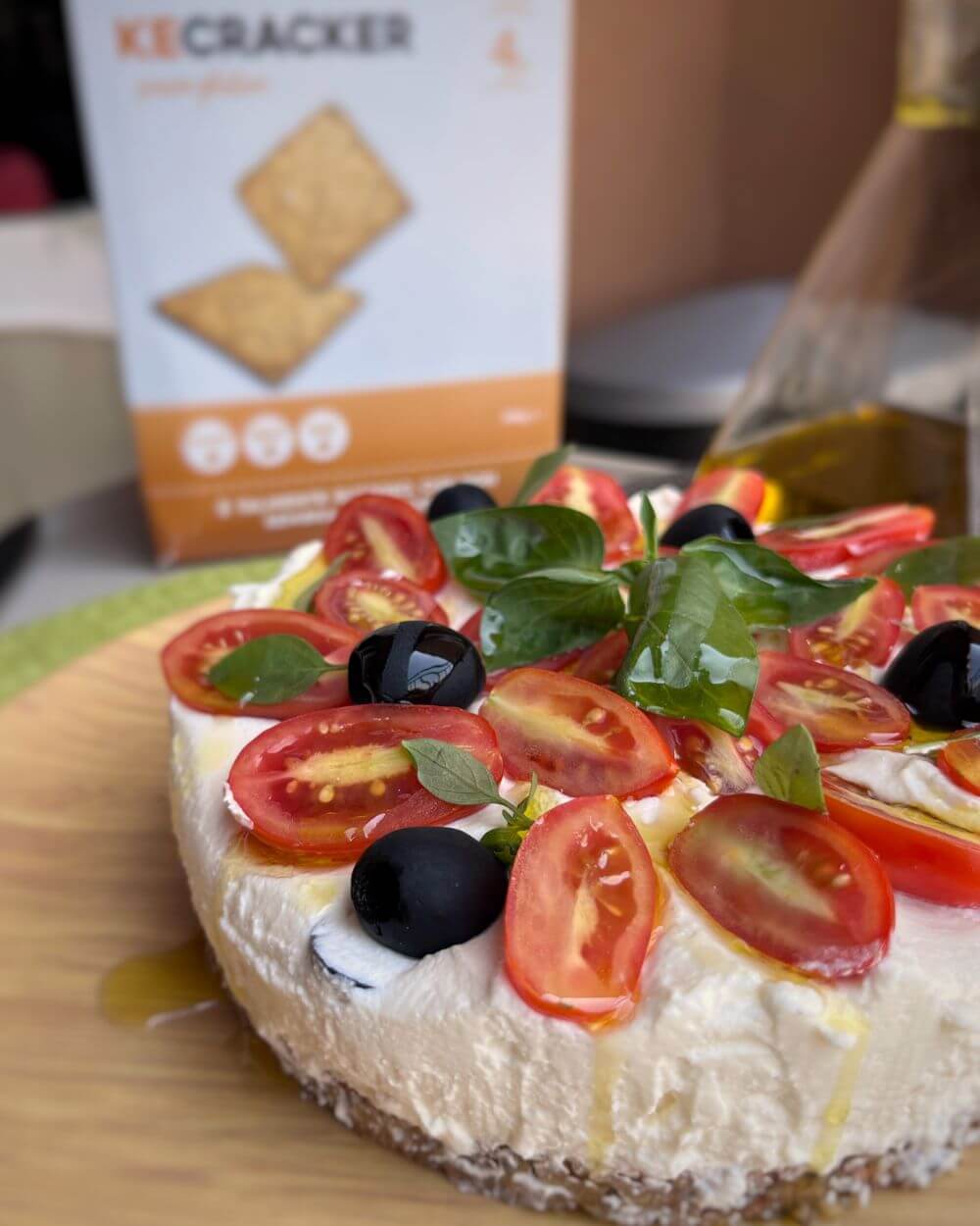 cheescake salata low carb con cracker ketofood - ricetta di ketofood