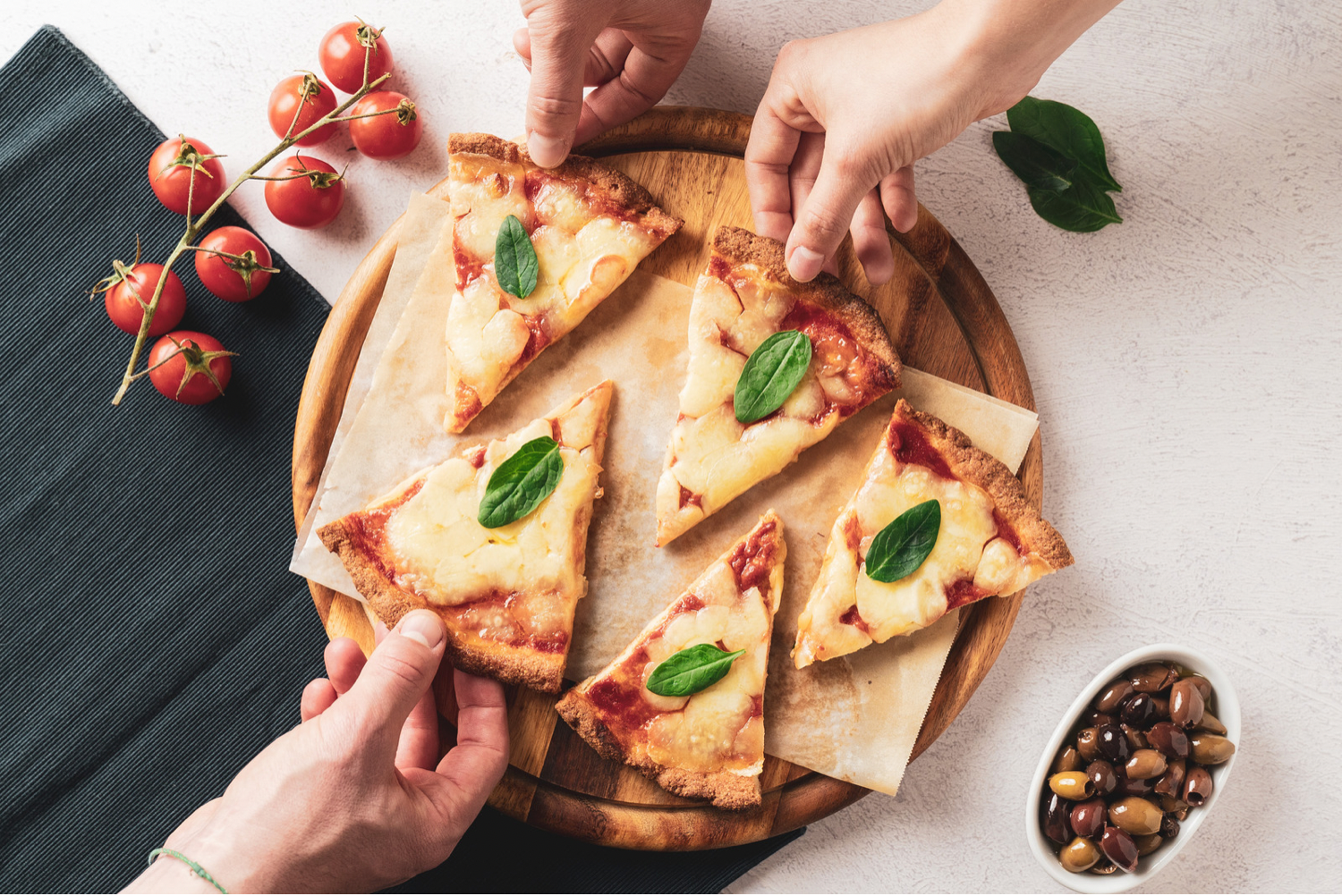 Prova la nuova pizza low carb senza glutine e senza lattosio di ketofood 