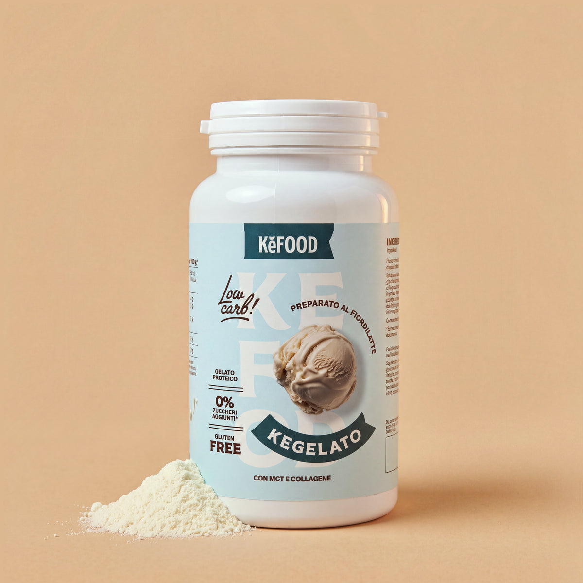 Kegelato Kefood al fiordilatte, barattolo da 200 g di preparato in polvere per gelato proteico, con un mucchietto di polvere a lato